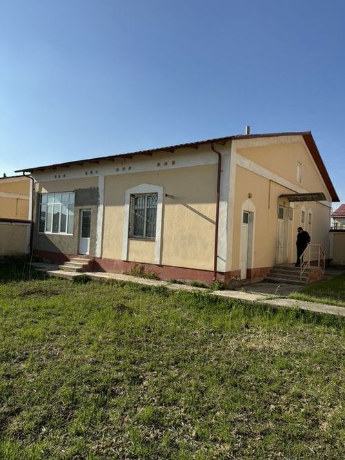 4-комнатный коттедж, 600 м²
