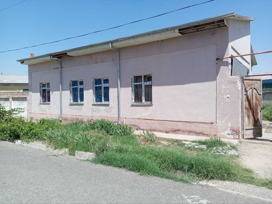 4-room cottage, 600 m², Karshi, for sale