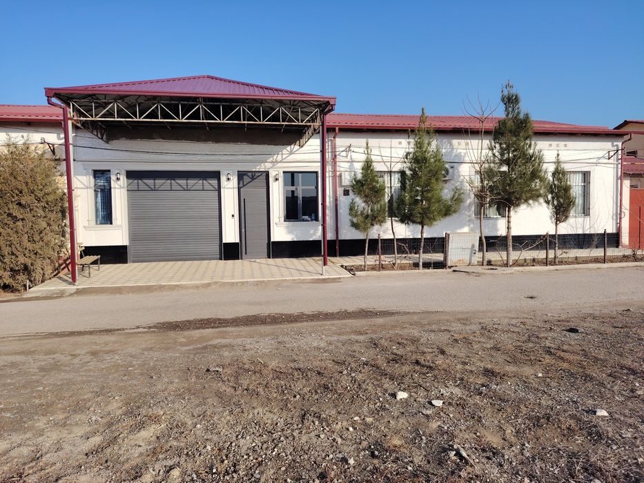 6-xonali uy, 600 m², Qarshi, sotuvga