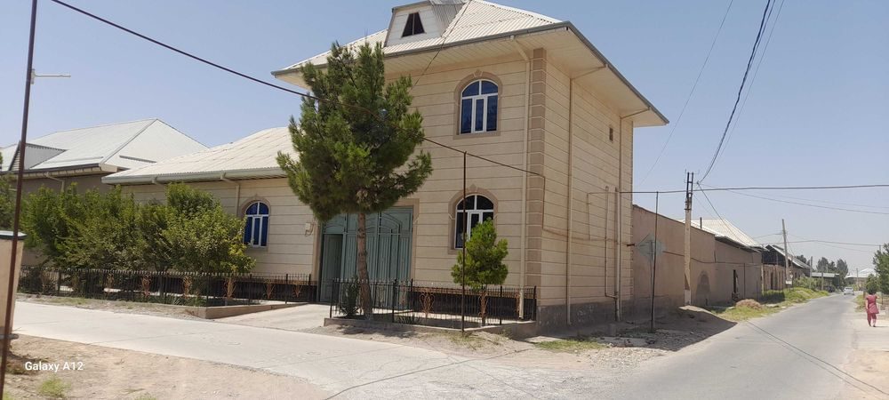 8-room house, 80 m², Karshi, for sale