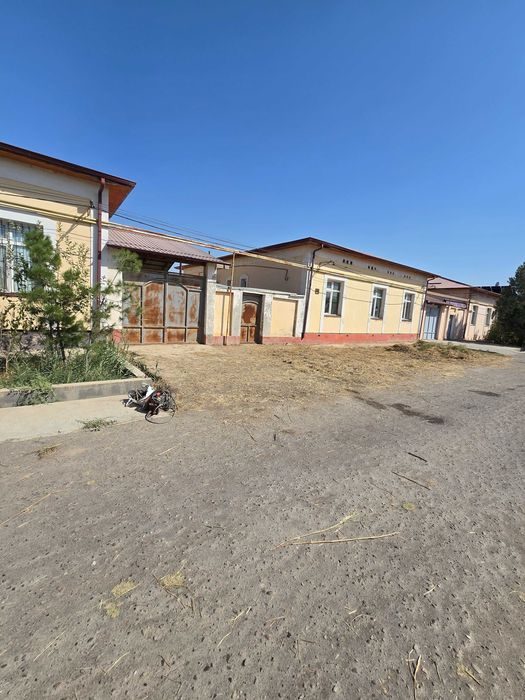 4-room house, 600 m², Karshi, for sale