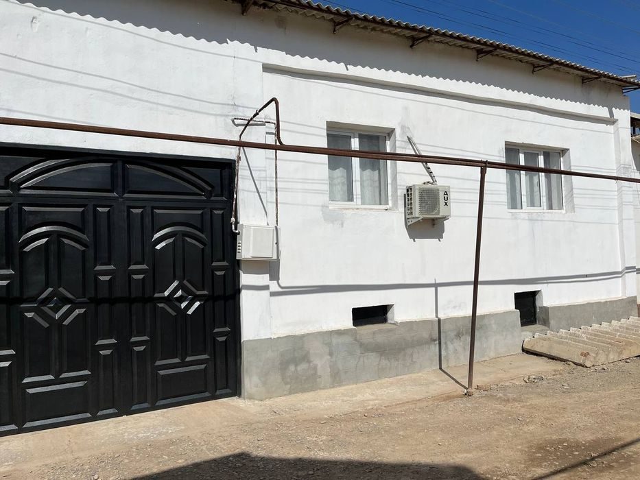 7-xonali uy, 600 m², Qarshi, sotuvga