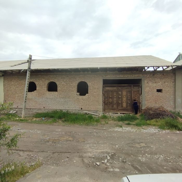 6-room house, 600 m², Karshi, for sale