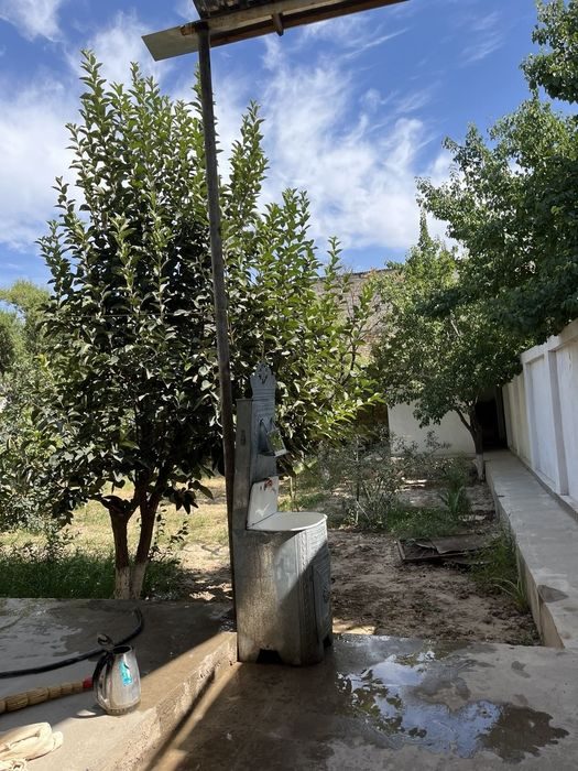 5-xonali dacha, 180 m², Qarshi, sotuvga