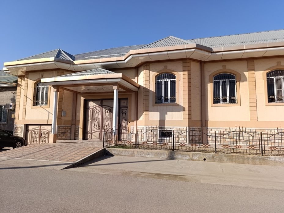 5-room house, 600 m², Karshi, for sale