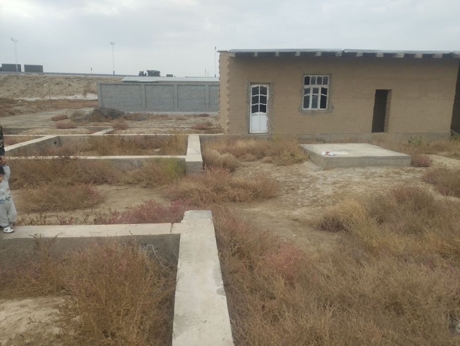 6-xonali dacha, 6 m², Qarshi, sotuvga