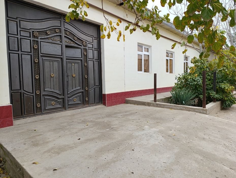 4-xonali uy, 600 m², Qarshi, sotuvga