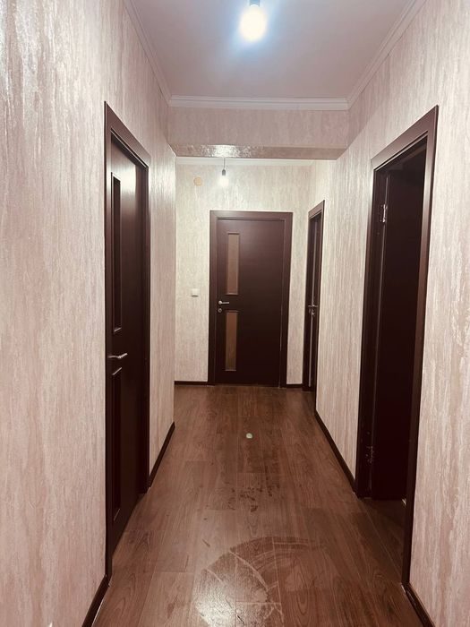 3-xonali uy, 200 m², Qarshi, sotuvga