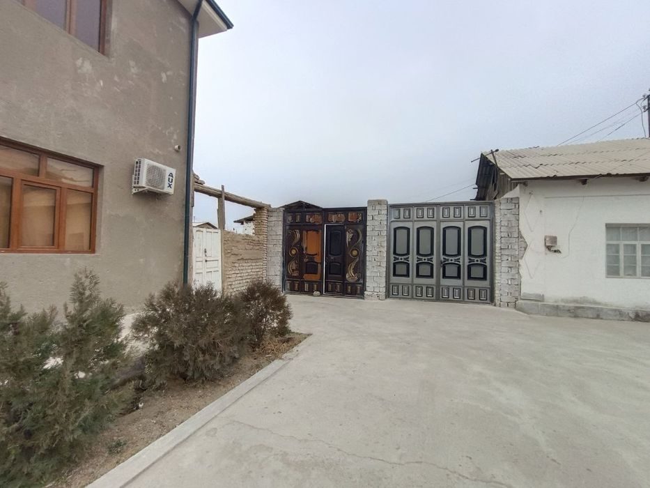 5-room house, 500 m², Karshi, for sale
