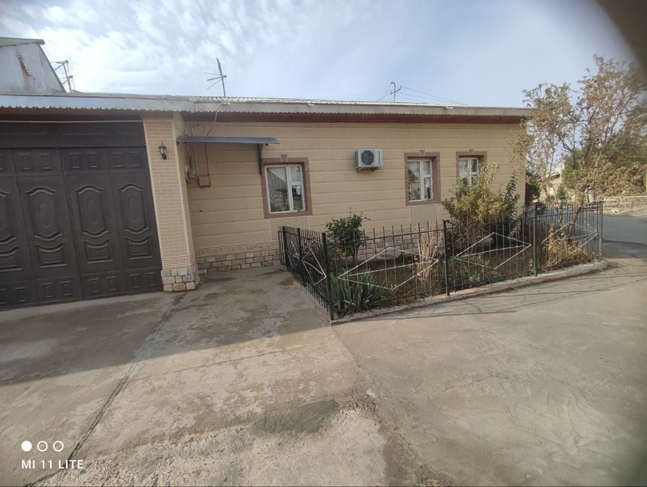 6-room house, 5 m², Karshi, for sale