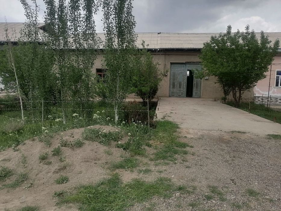 6-room house, 8 m², Karshi, for sale