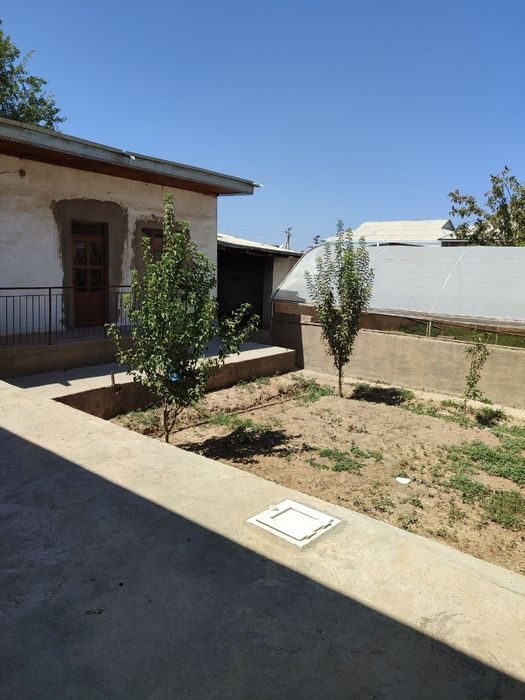8-room house, 900 m², Karshi, for sale