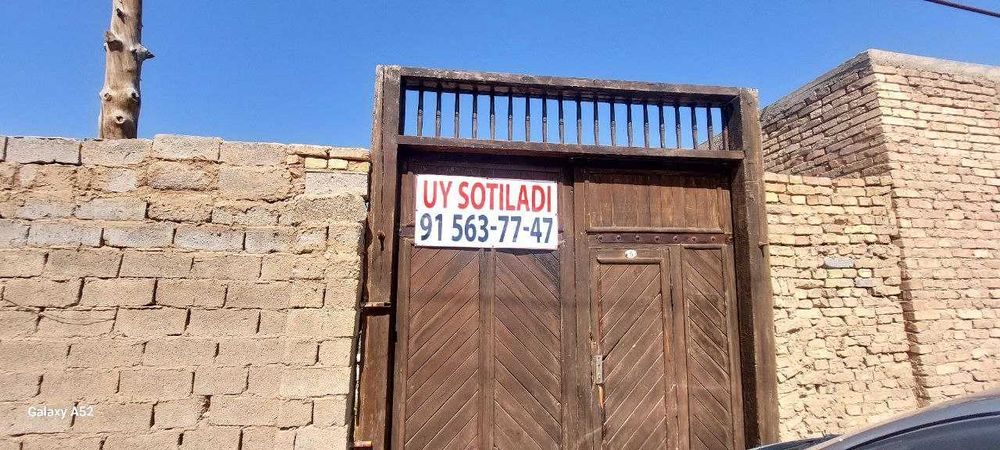 3-room house, 600 m², Karshi, for sale