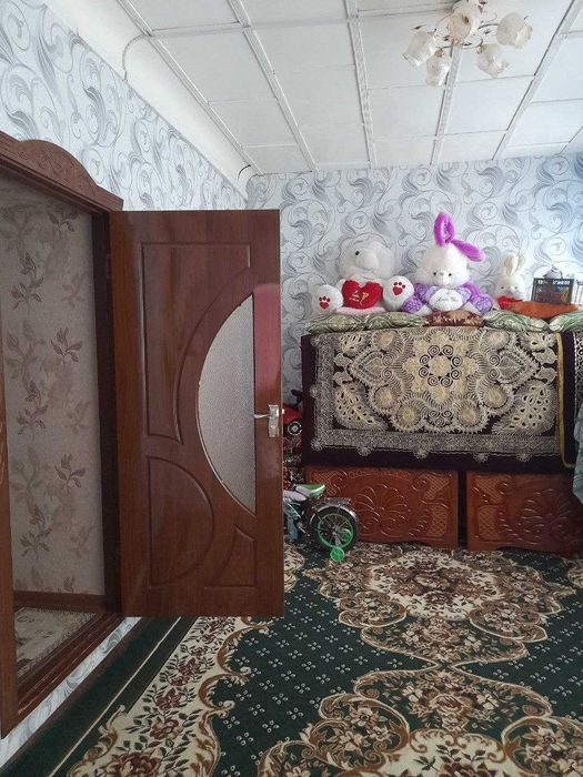 8-xonali uy, 800 m², Qarshi, sotuvga