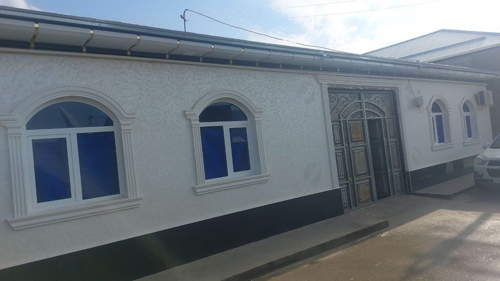 7-room house part, 1600 m², Karshi, for sale