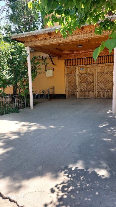 9-xonali kottej, 1241 m²