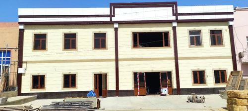 8-xonali uy, 335 m²