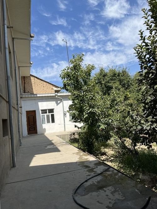 5-xonali dacha, 180 m²