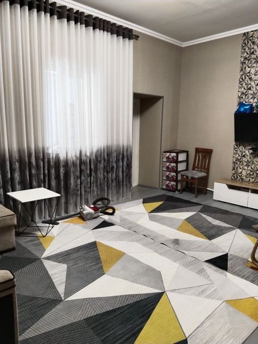 3-xonali uy, 600 m², Qarshi, ijaraga