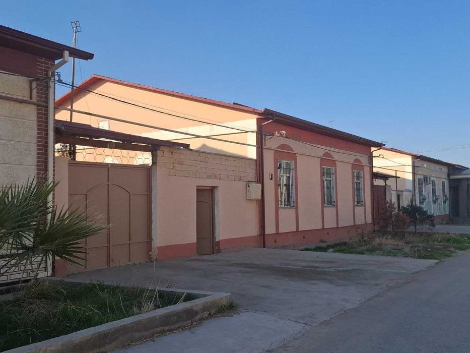 4-room cottage, 600 m², Karshi, for sale
