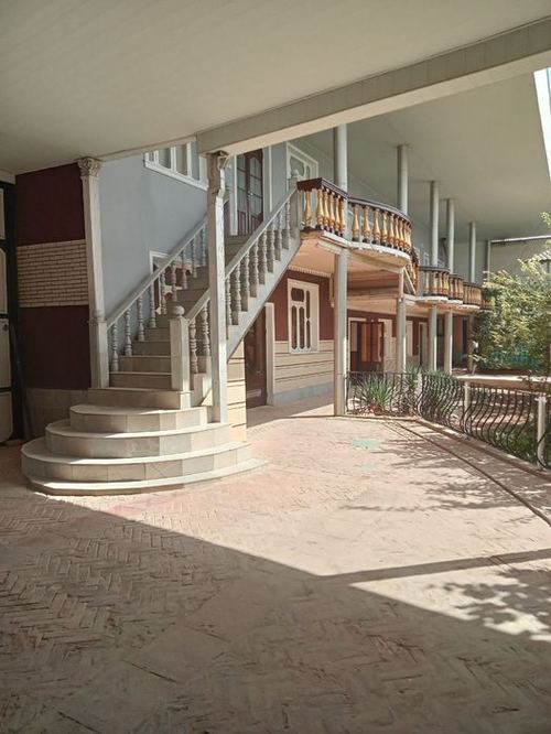 10-room cottage, 14 m²