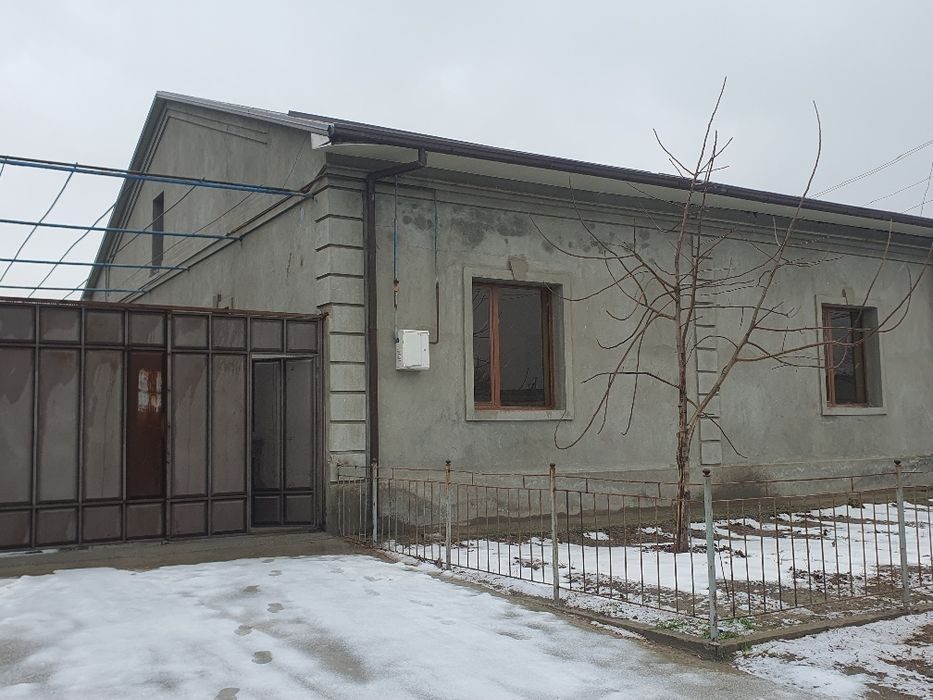 8-xonali uy, 200 m², Shirin, sotuvga