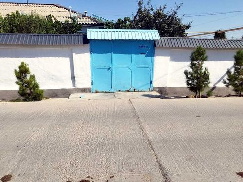 3-room house, 600 m²