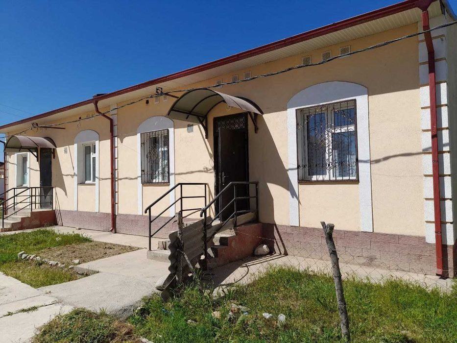 4-room cottage, 200 m², Шахрисабз, for sale