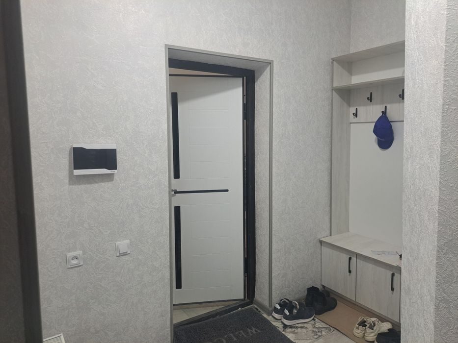 3-комнатная квартира, 74 м², Джизак, на продажу