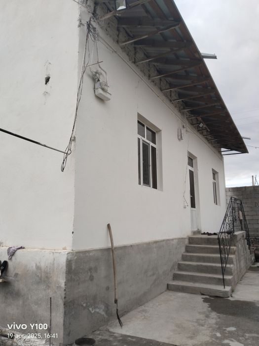 4-комнатный дом, 990 м², Джизак, на продажу