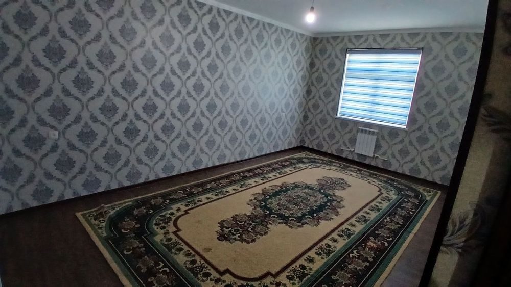 4-комнатная квартира, 75 м², Джизак, в аренду