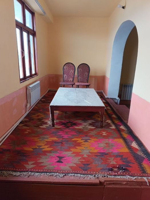 3-комнатная квартира, 87 м², Джизак, на продажу