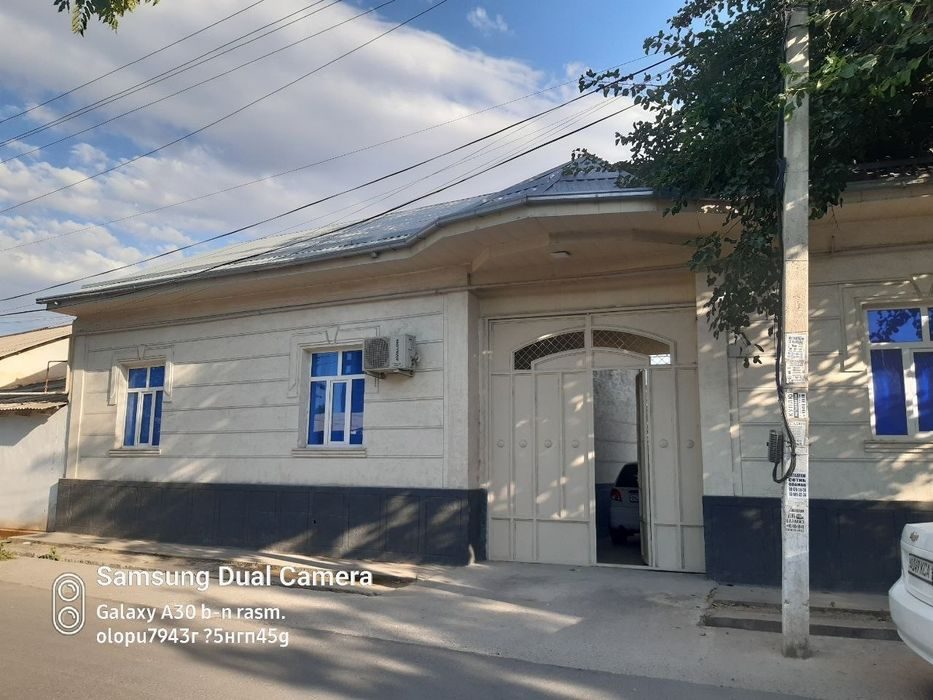 5-комнатный дом, 50 м², Джизак, на продажу