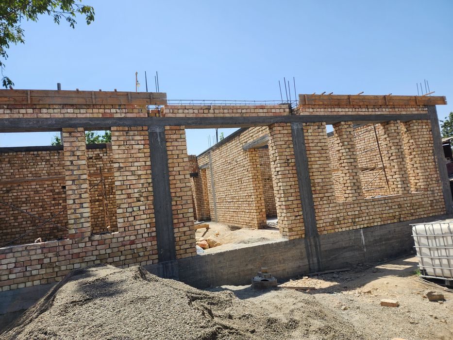 8-комнатный дом, 500 м², Джизак, на продажу