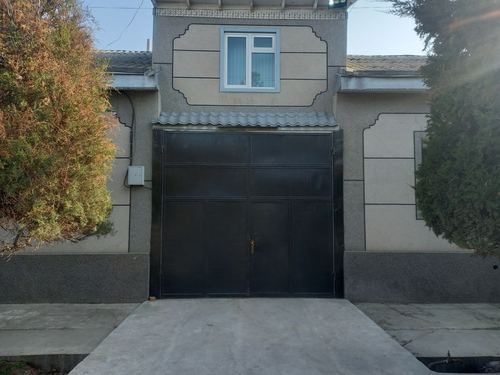 12-комнатный дом, 400 м²
