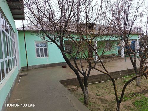 8-комнатный дом, 2556 м²