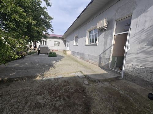 10-комнатный дом, 14 м²