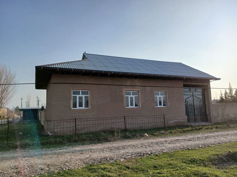 4-комнатный дом, 1800 м², Джизак, на продажу