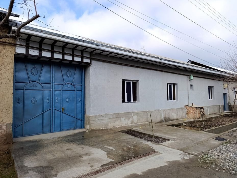 4-комнатный коттедж, 900 м², Джизак, на продажу
