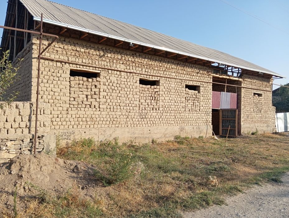 7-комнатный коттедж, 100 м², Джизак, на продажу