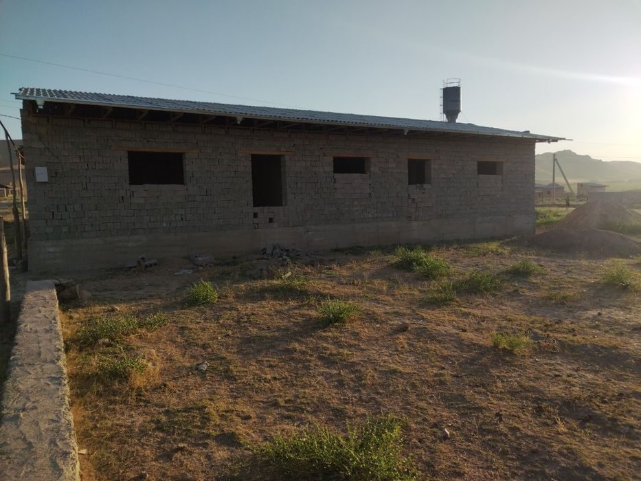 3-комнатный дом, 6 м², Джизак, на продажу