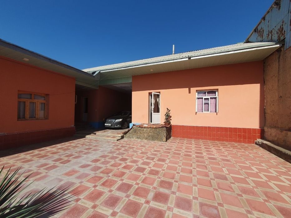 5-комнатная дача, 6 м², Джизак, на продажу