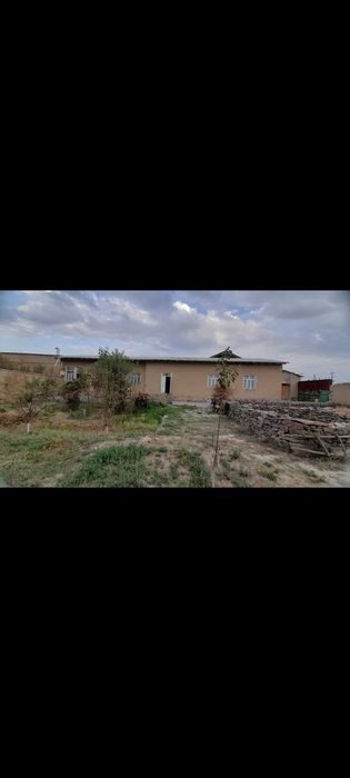 4-комнатный дом, 600 м², Джизак, на продажу