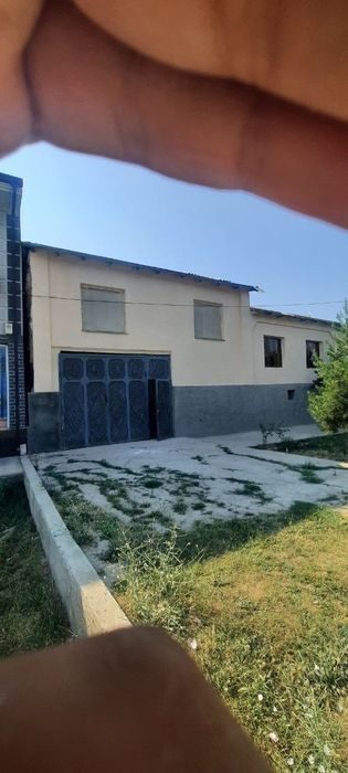 8-комнатный дом, 600 м², Джизак, на продажу