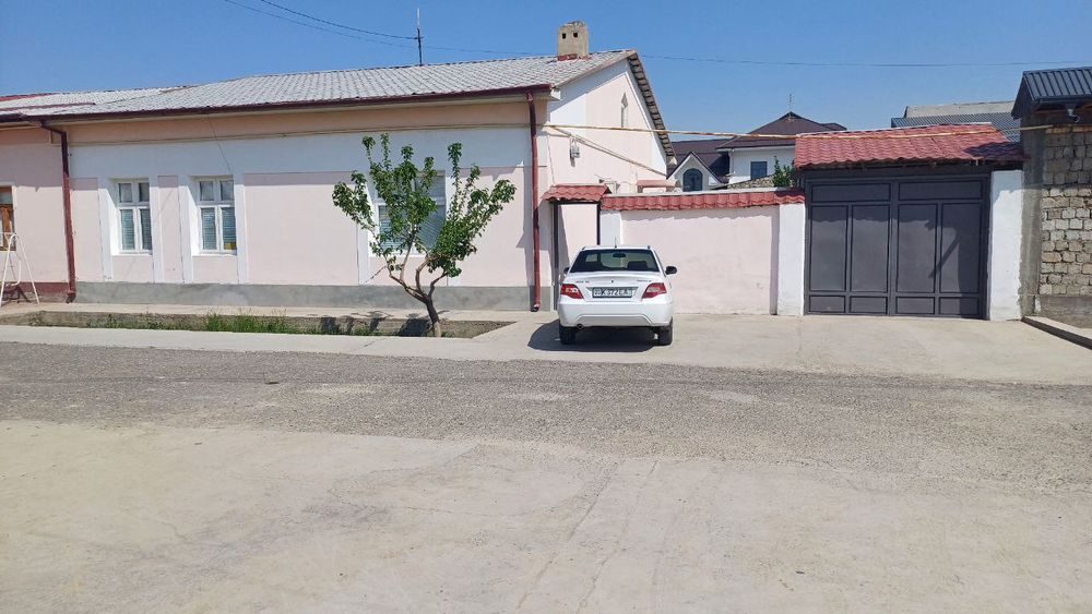 4-комнатный коттедж, 600 м², Джизак, на продажу