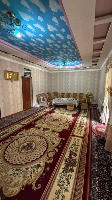 10-комнатный дом, 700 м², Джизак, на продажу
