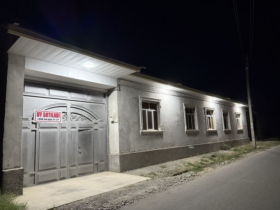 5-комнатный дом, 12 м², Джизак, на продажу