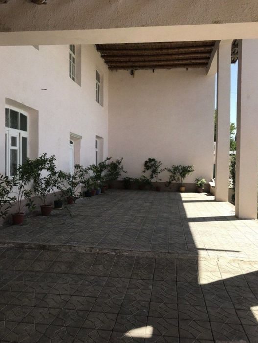 8-комнатный коттедж, 80 м², Джизак, на продажу