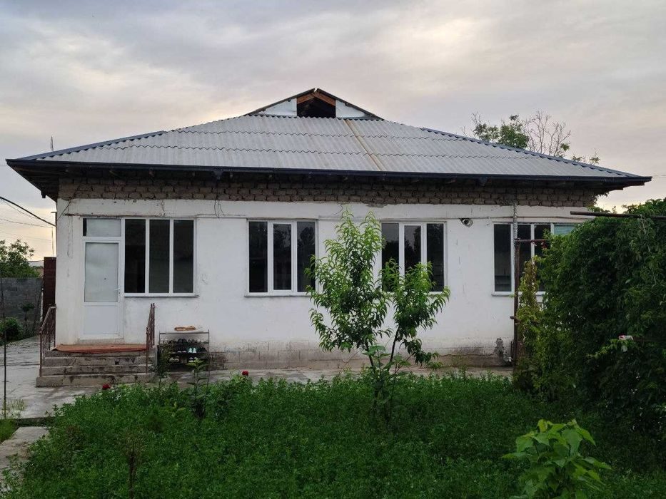 8-комнатный коттедж, 84.39 м², Джизак, на продажу