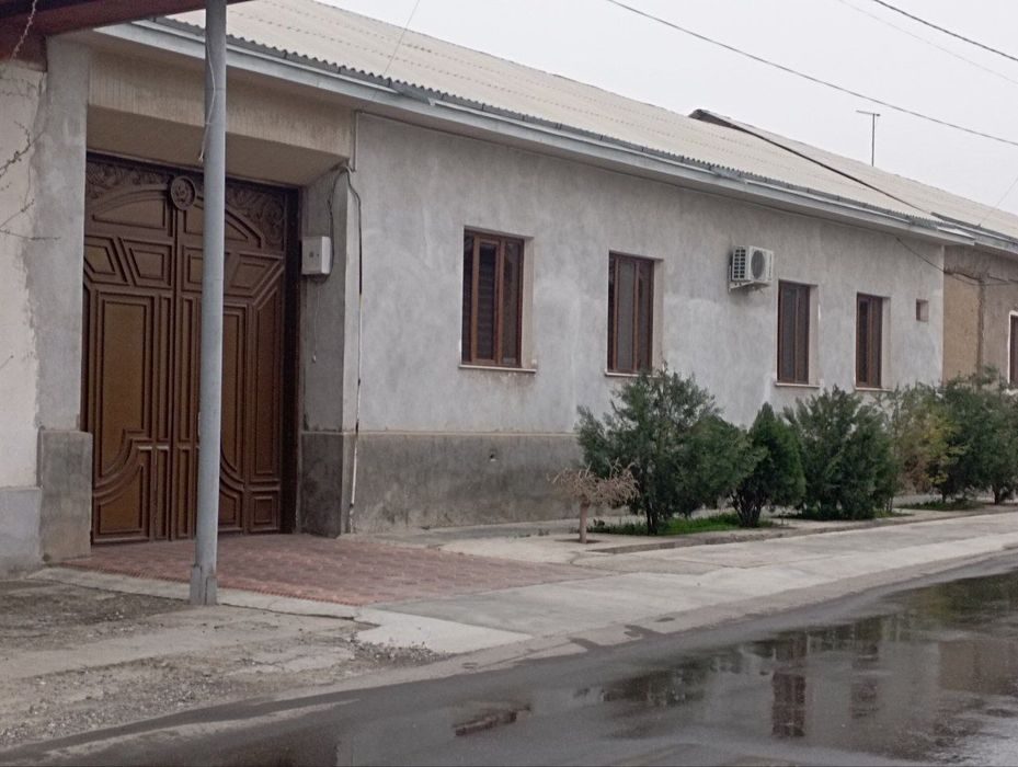 6-комнатная дача, 1000 м², Джизак, на продажу